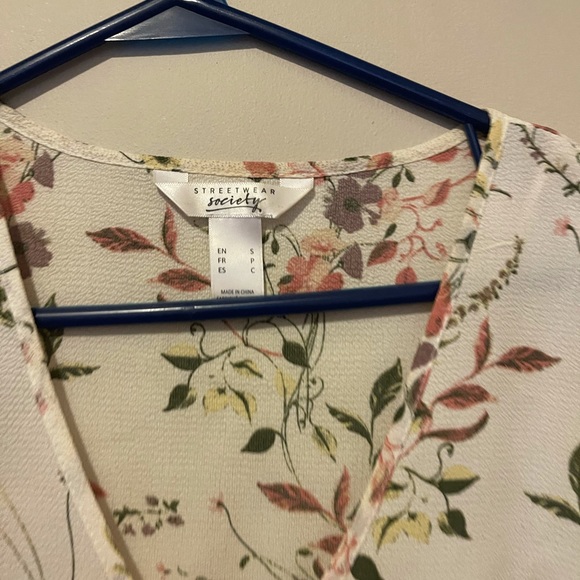 Floral dress - wrap waist - - Picture 2 of 5